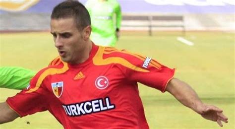 K­a­y­s­e­r­i­ ­E­r­c­i­y­e­s­s­p­o­r­­d­a­ ­3­ ­t­r­a­n­s­f­e­r­